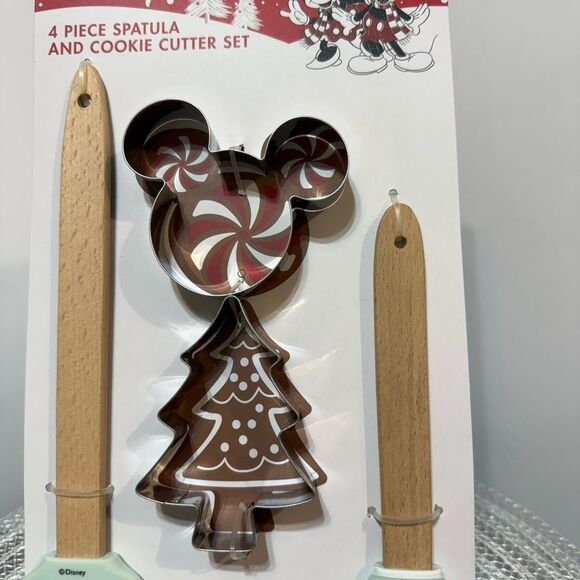 Disney Mickey Mouse Spatulas and Cookie Cutters Set of 4 NWT - Picture 4 of 5